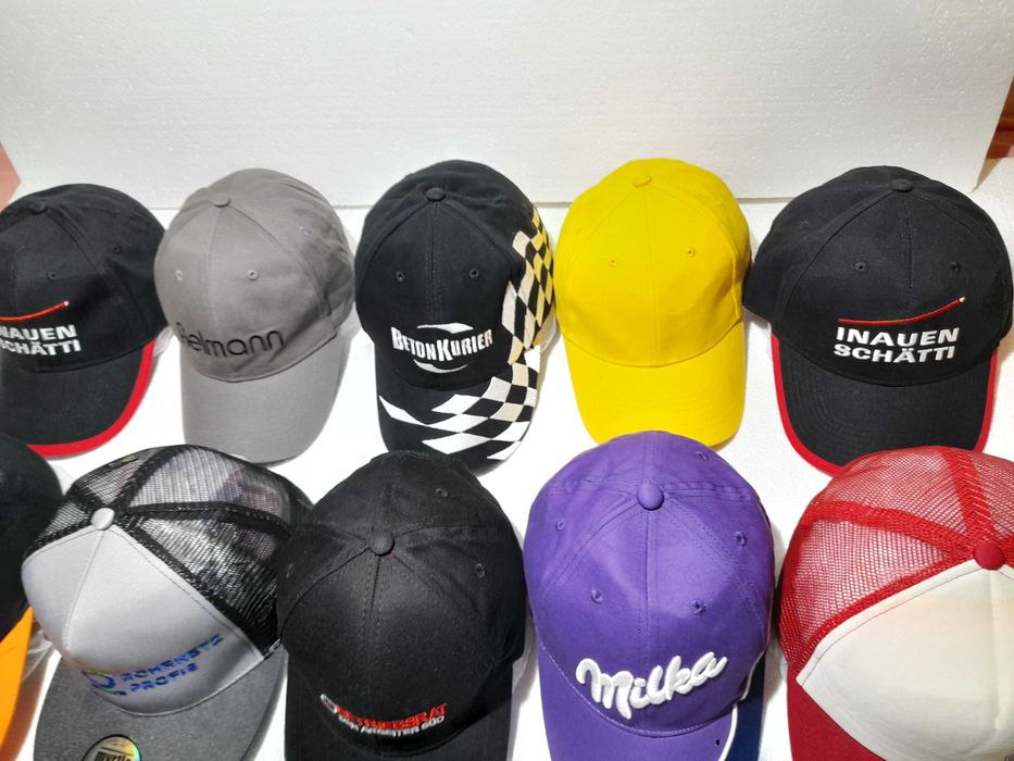 Sepci diverse modele culori