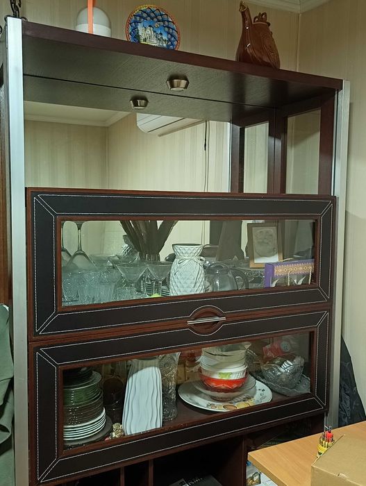 Шкаф для посуды/сервант и не только