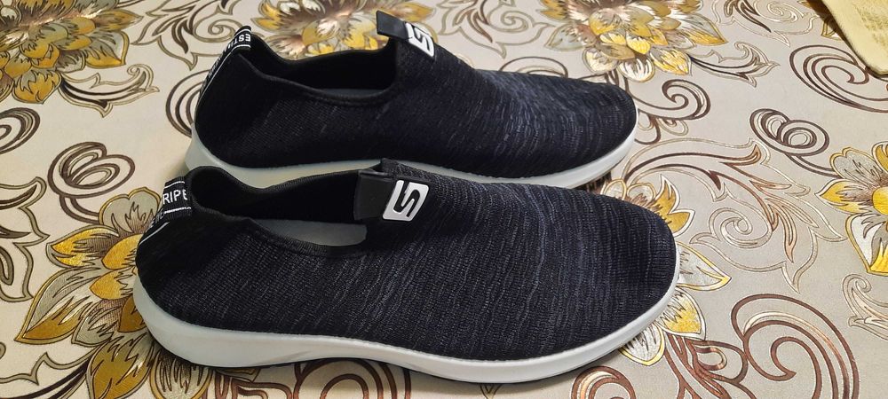 Мужские летние кроссовки