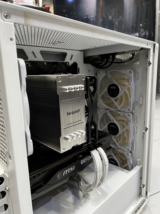 Геймърски компютър Grigs Freya Intel Gen12