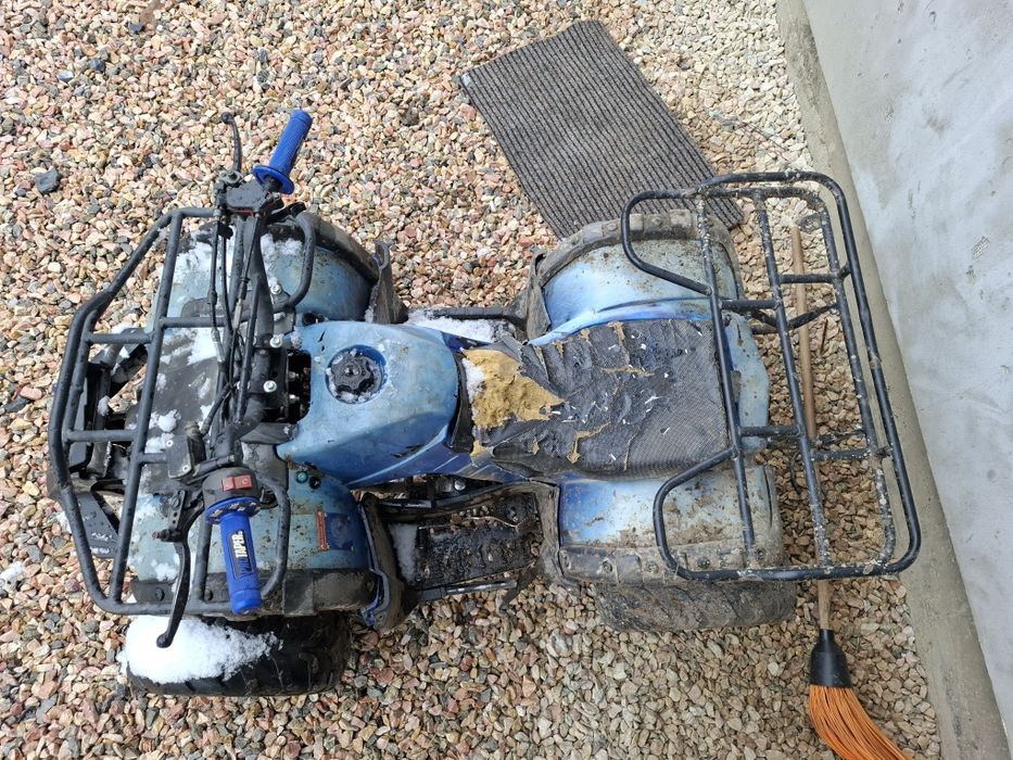 Vând atv 125cc automat sau schimb cu cross 125cc diferenta din partea