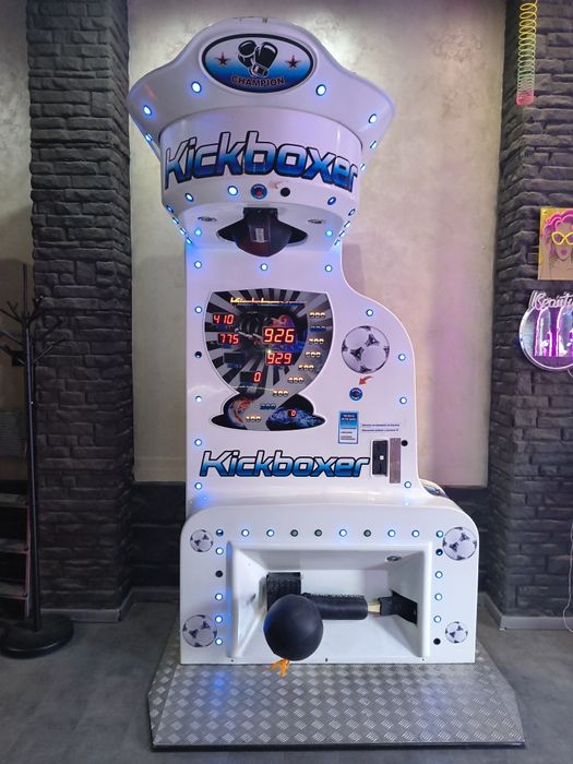 Въздушен хокей u Баскетбол Wik , Box Jakar