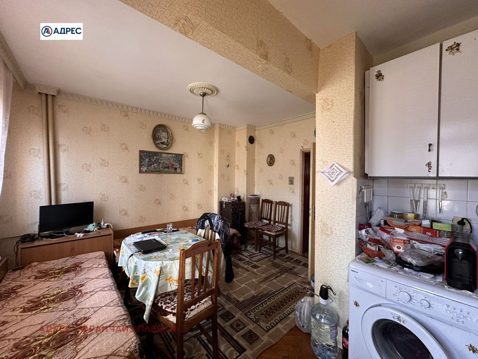 Продава се Тристаен апартамент в Плевен, Идеален център - 95 кв.м за 1685 €/кв.м - Снимка #9