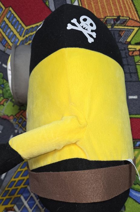 Plus gigant 80 cm, Stuart imbracat in pirat, Despicable Me