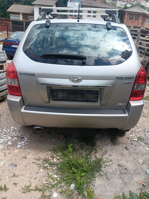 Hyundai Tucson на части
