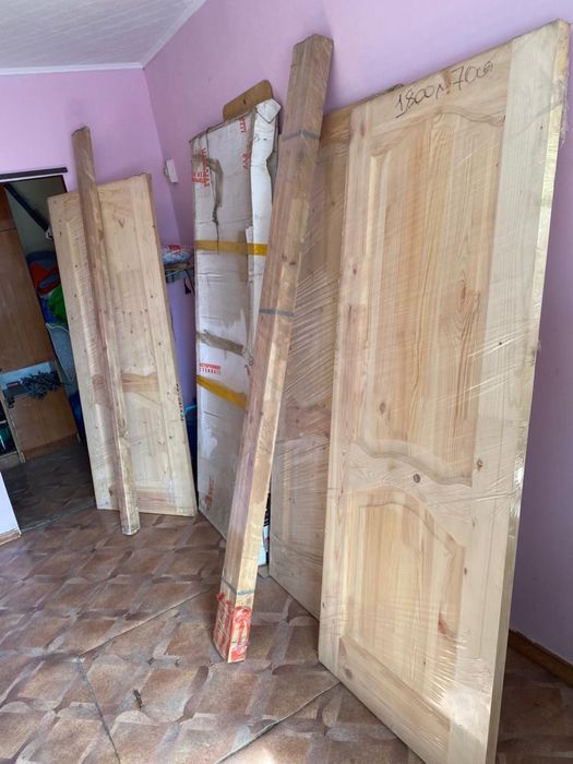 Продам Двери для бани
