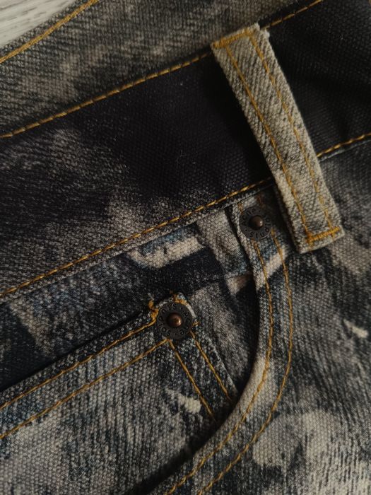 продам джинсы acne studio