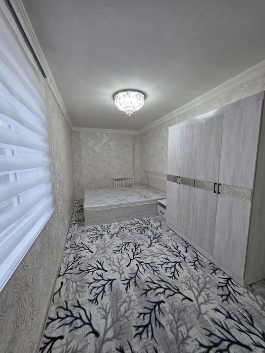 Продаётся люкс 2-комнатная квартира на 3-этаже. 1-остановка Микрорайон