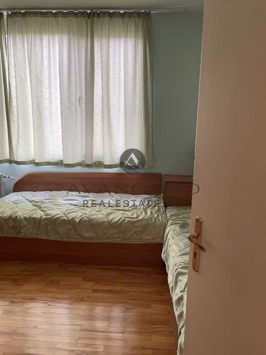 Продава се Тристаен апартамент в Пловдив, Център - 110 кв.м за 1855 €/кв.м - Снимка #7