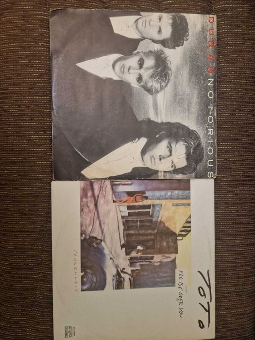 Discuri vinyl straine