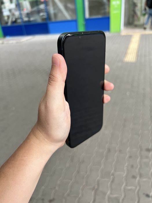 Продам Iphone 14