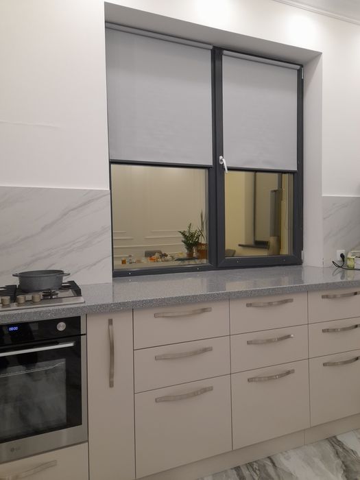 Жалюзи/Ролл-шторы/День-ночь