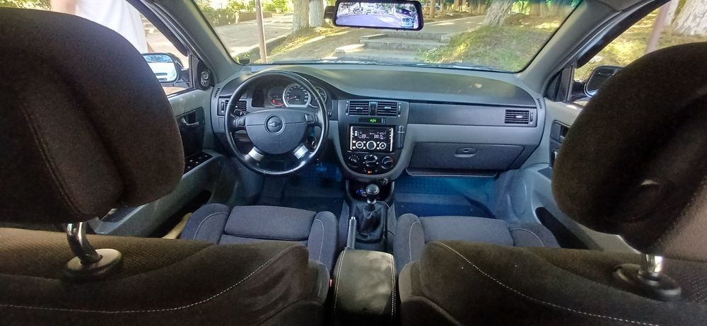 Продается lacetti 1.8 full