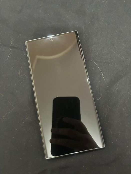 Телефон + коробка , один хозяин