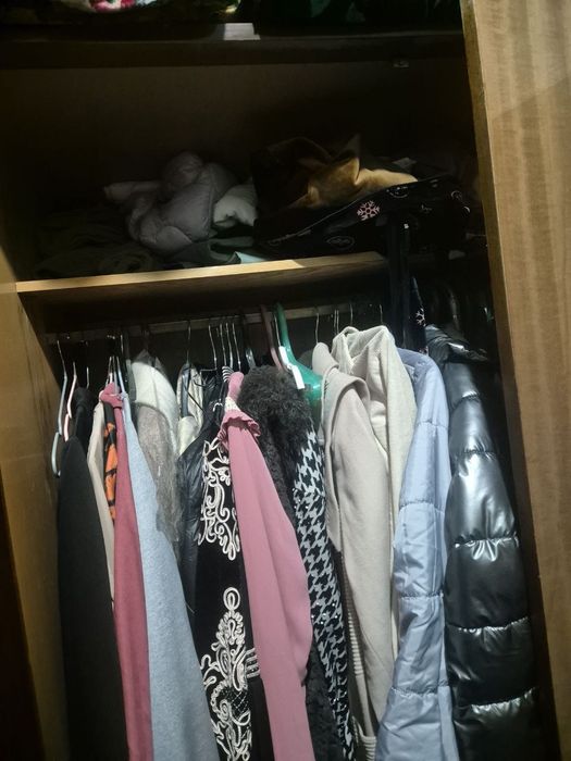 Продаю шкаф ,shkaf sotaman б/у 300.000 сум