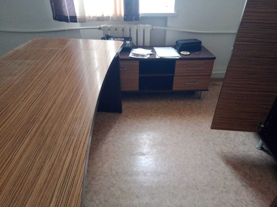 Продам офисную мебель