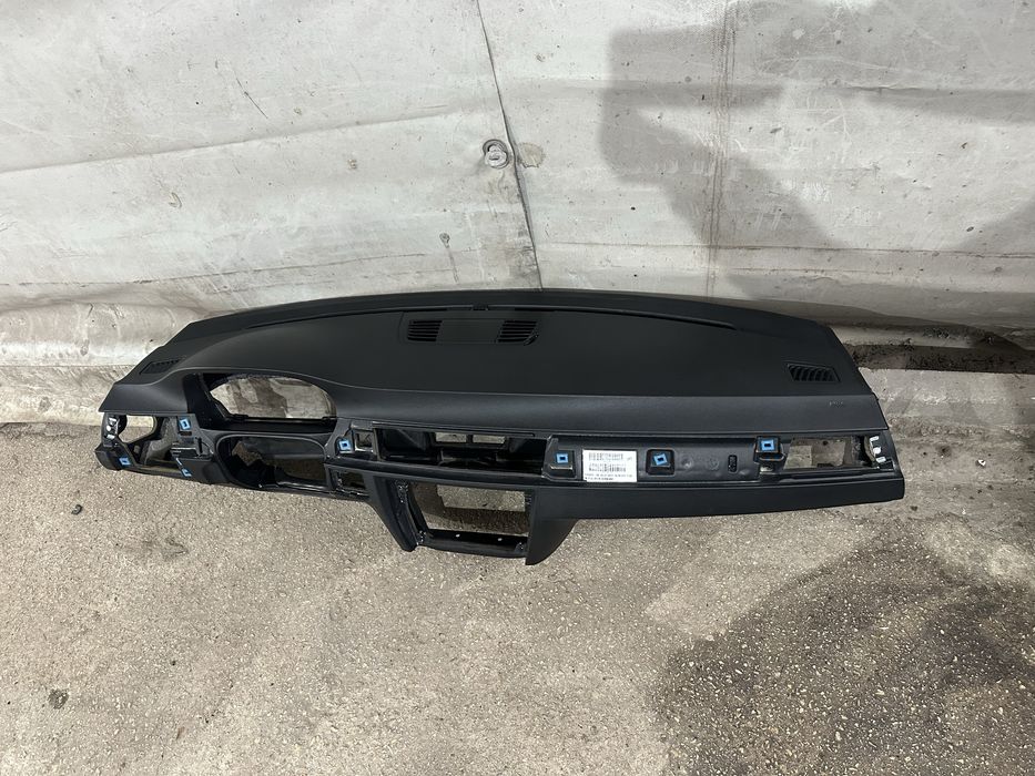 Табло със десен airbag за BMW e90/e91 face start бутон!