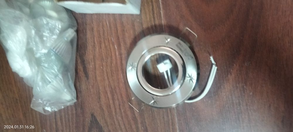 Продам софиты 6шт. новые