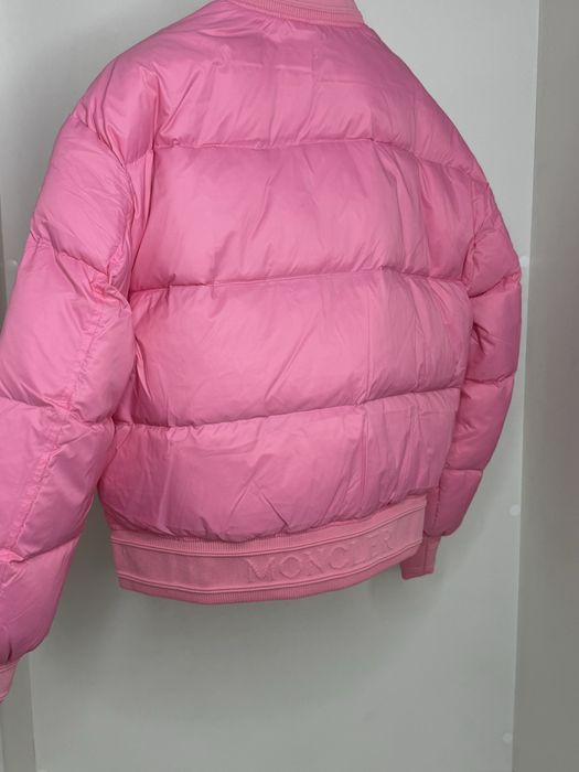 Продам бомбер топ премиум Монклер