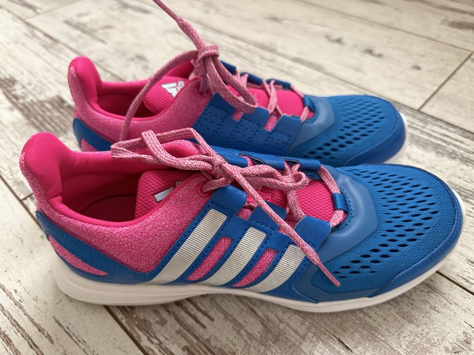 Adidas нови 37 1/3