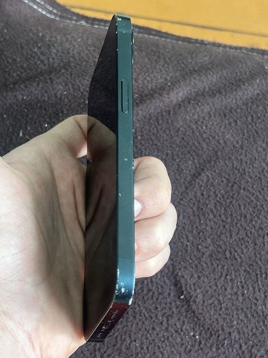 iPhone 13 чёрный 71% акб