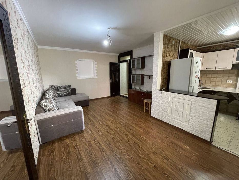 Sergeli metro yonida