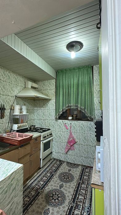 3 xonali guliver kvartira sotiladi