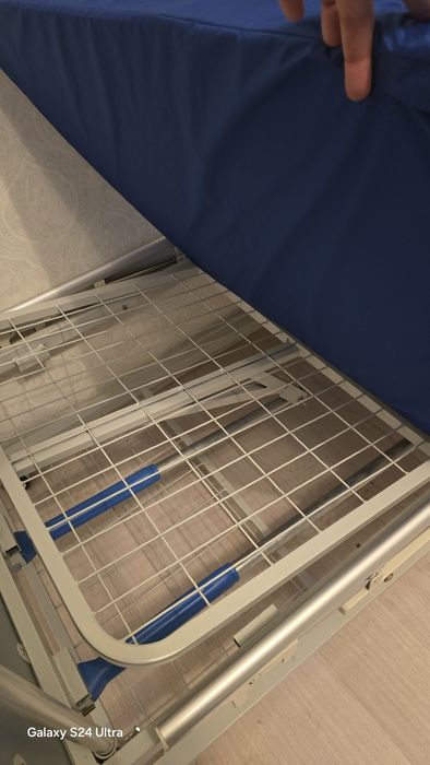 Кровать медицинская