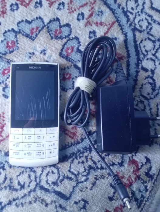 Продам сотовый телефон