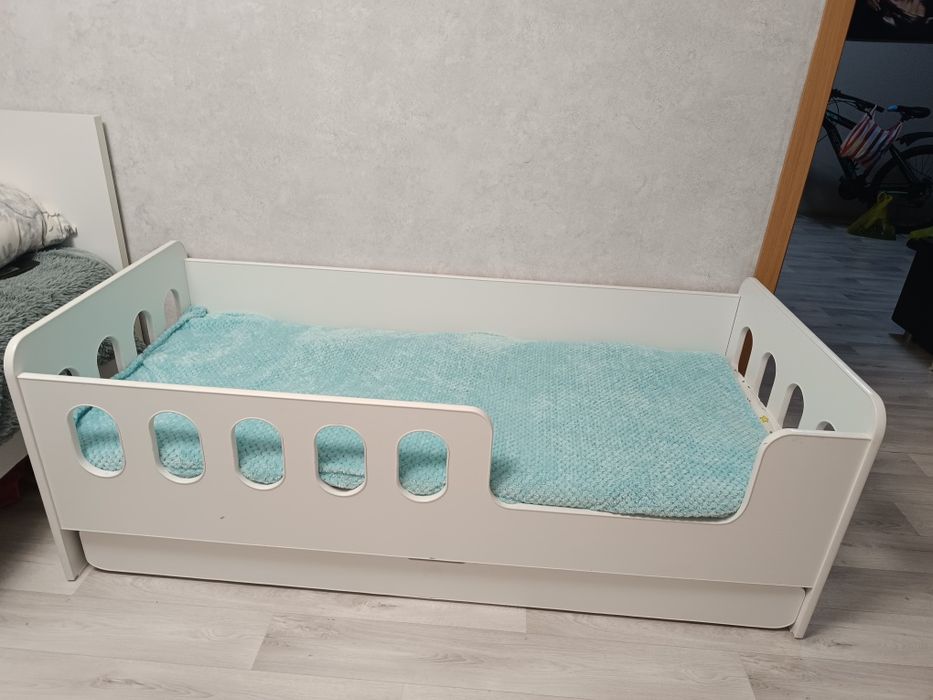 Продам детскую кровать