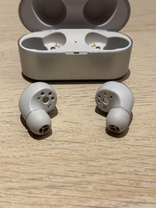 Casti in ear Technics AZ40M2