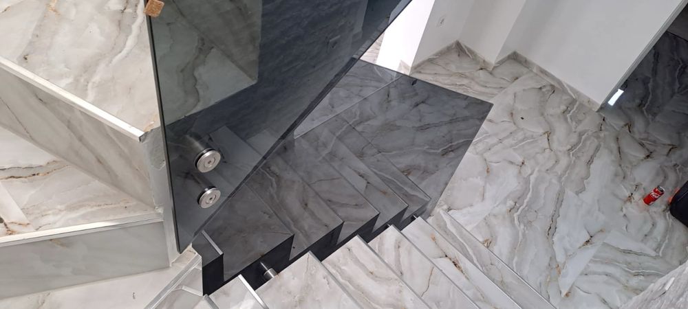 Balustrade din sticlă securizată