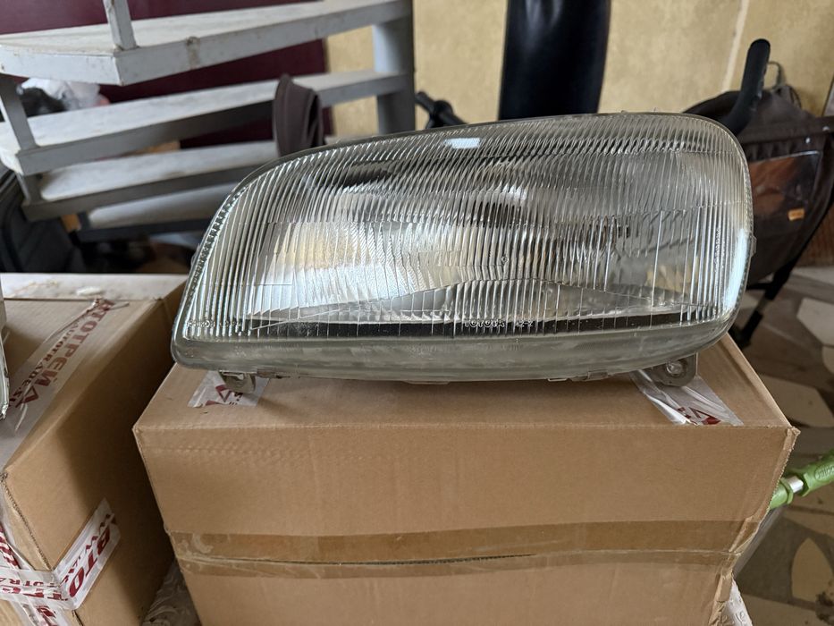 Продается фара RAV 4