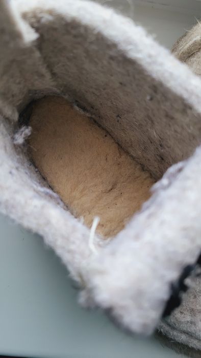 Продам валенки натуральные