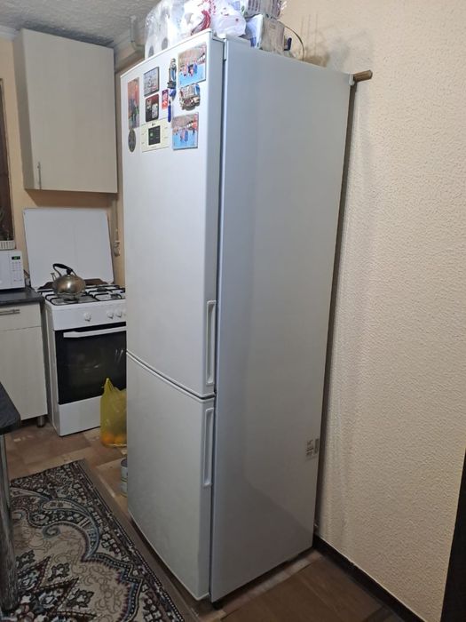 Продам холодильник