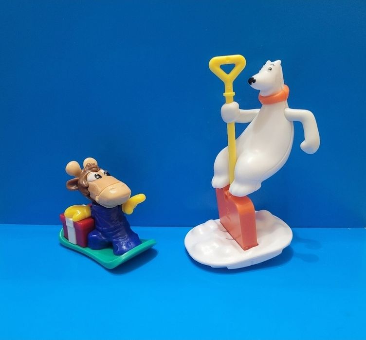 Игрушки из Kinder Maxi