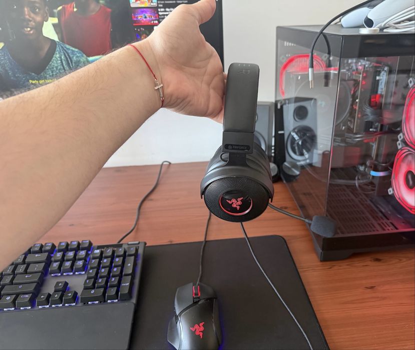 Геймърски слушалки Razer Kraken V3 (USB) - RGB Chroma + THX Spatial Audio