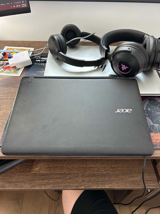 Laptop Acer Aspire ES1-311 — baterie excelenta, ideal tester auto