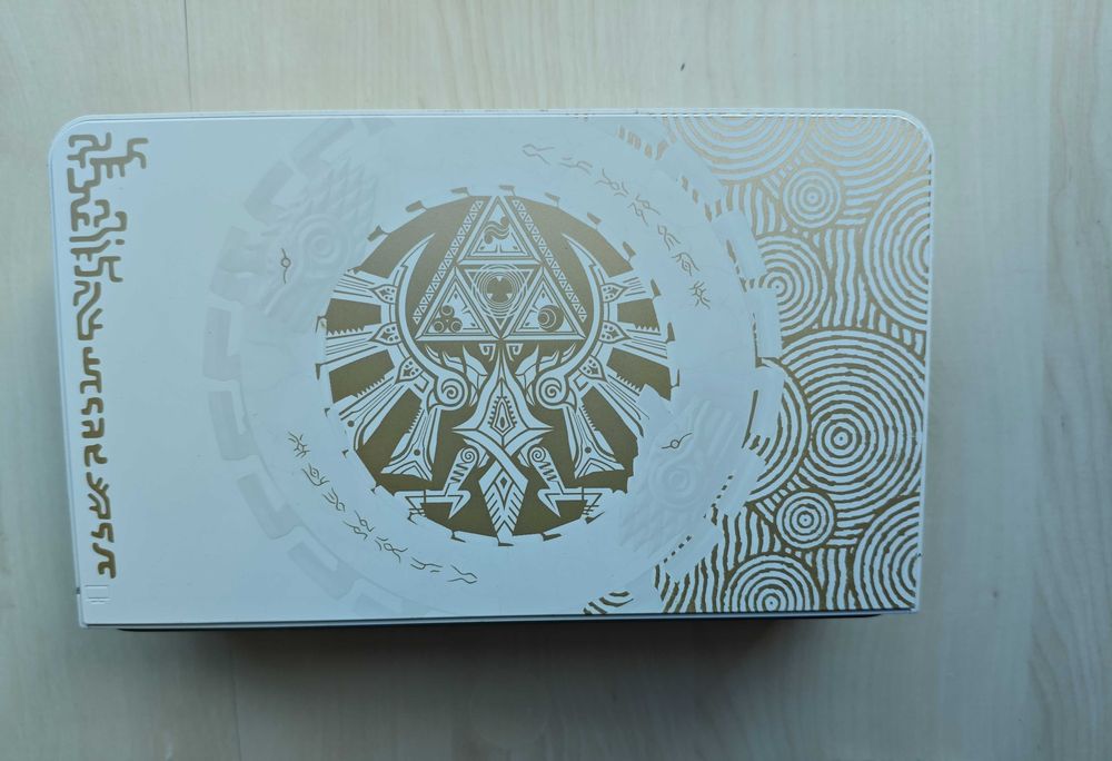 Nintendo Switch The Legend of Zalda Tears of the Kingdom Edition OLED