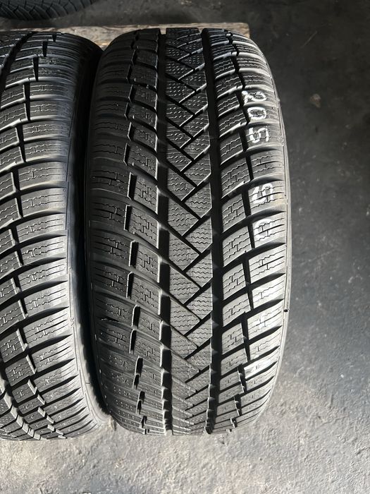 4 anvelope iarna 205/50/17 Vredestein 7.5 mm DOT2022