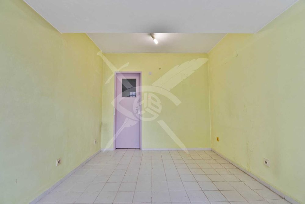 Дава се под наем Магазин в София, Център - 16 кв.м за 59349.21 € - Снимка #3