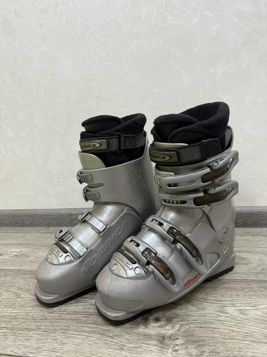 Горнолыжные ботики 36 размер