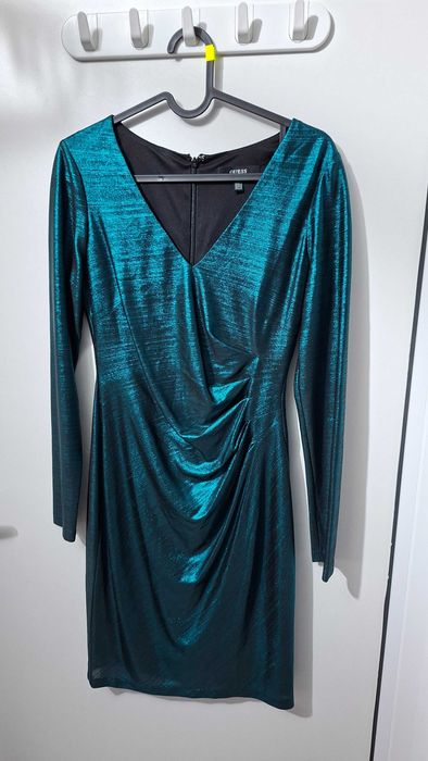 GUESS  с блестящ ефект и драпиран преден детайл –  EU 32 , EU 34