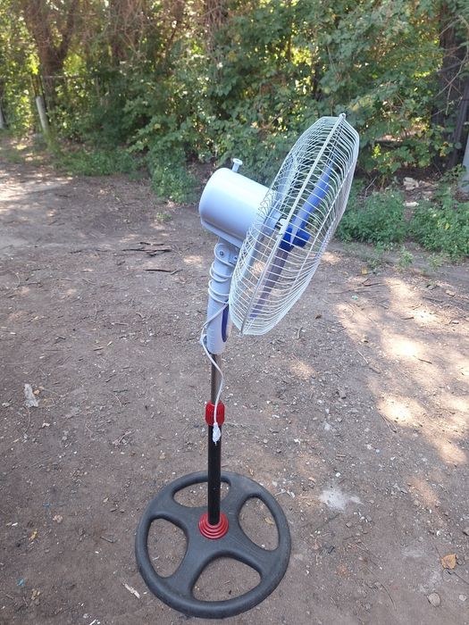 Вентилятор  напольный