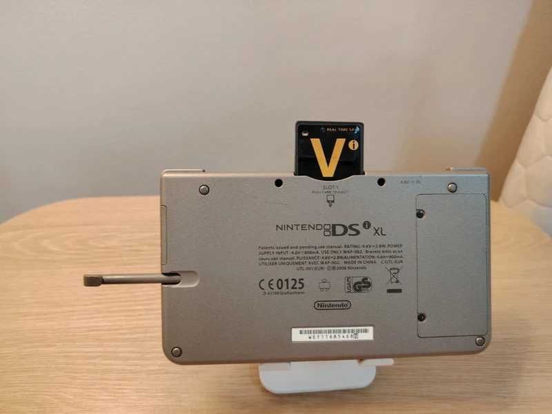 Nintendo DSI XL bun