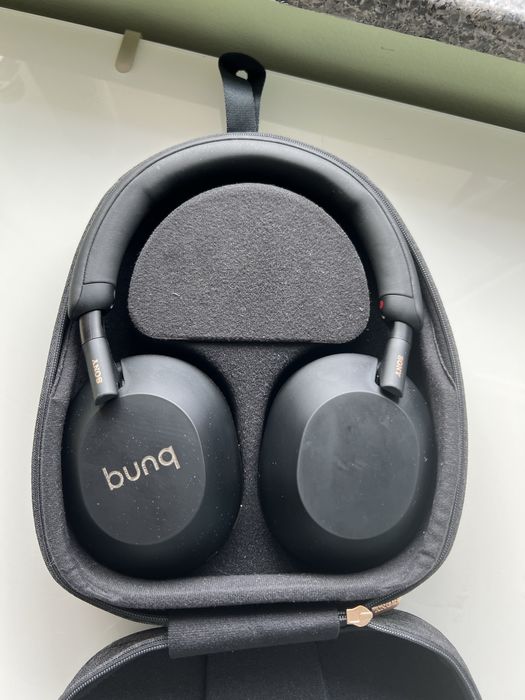 безжични слушалки Sony WH-1000XM5 – като нови, ползвани няколко часове