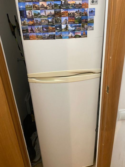 Продам холодильник