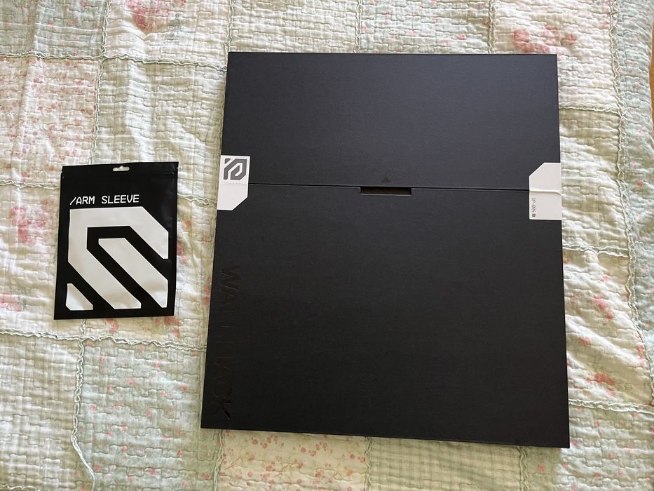 Чисто нов, неотварян glass pad Wallhack SP-004