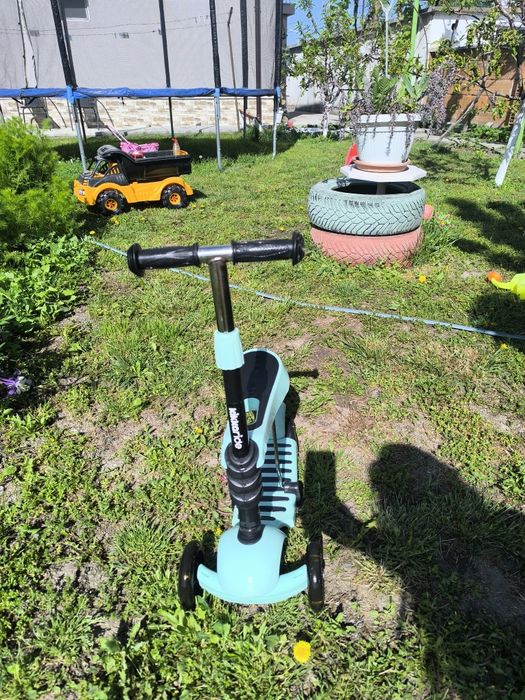 Продавам играчки за двора