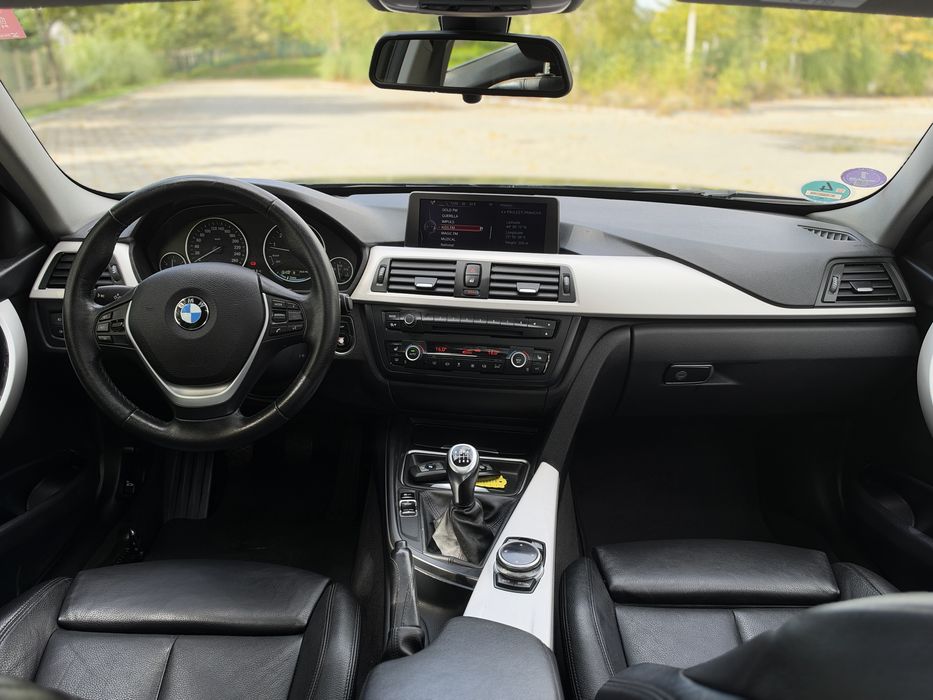 BMW Seria 3 / 320i F30 2013 / 184CP / PANO / PIELE / GARANTIE / RATE